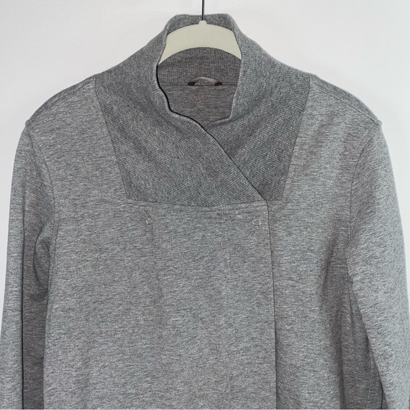 Lululemon Belle Wrap Cardigan Jacket Gray Stretch French Terry Active Yoga Sz 4 - Picture 3 of 13